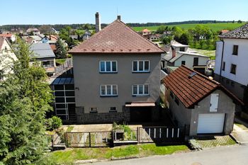 přístup od západu ... - Prodej domu 233 m², Havlíčkova Borová