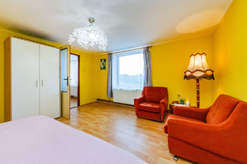 Prodej domu 245 m², Narysov