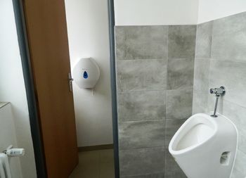 Toalety. - Pronájem kancelářských prostor 23 m², Tábor