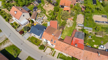 pohled z dronu na RD - Prodej domu 248 m², Domašov