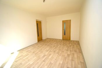 Obývací pokoj - Pronájem bytu 3+1 v osobním vlastnictví 64 m², Písek
