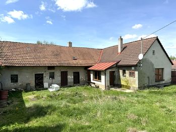 Prodej domu 450 m², Předín