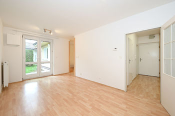 Obývací pokoj - Pronájem bytu 2+1 v družstevním vlastnictví, Horoměřice