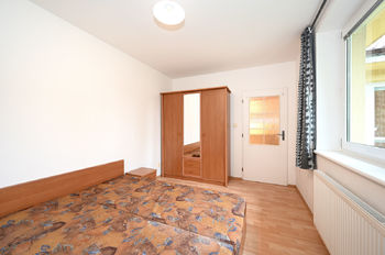Ložnice - Pronájem bytu 2+1 v družstevním vlastnictví, Horoměřice