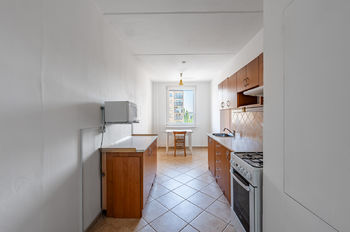 Prodej bytu 3+1 v osobním vlastnictví 72 m², Praha 4 - Chodov
