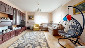 Obytná místnost - Prodej domu 205 m², Praha 9 - Horní Počernice