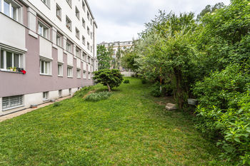 Prodej bytu 2+1 v osobním vlastnictví 48 m², Praha 6 - Břevnov