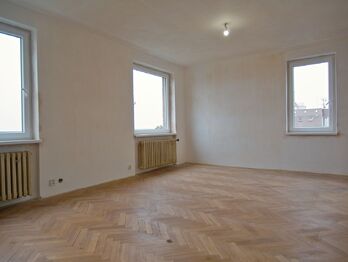 Prodej bytu 1+1 v osobním vlastnictví 42 m², Praha 6 - Střešovice