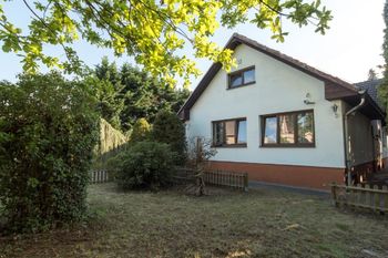 Prodej domu 300 m², Velké Popovice