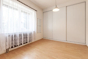 Prodej domu 278 m², Velké Popovice