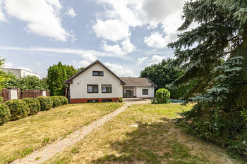 Prodej domu 278 m², Velké Popovice