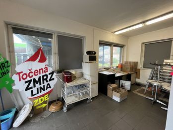 Pronájem skladovacích prostor 337 m², Vsetín