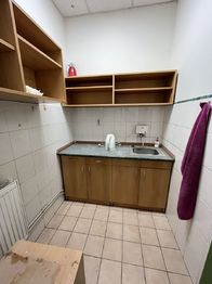 Pronájem skladovacích prostor 555 m², Vsetín