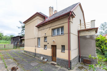 Prodej domu 345 m², Krušovice