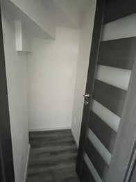 komora pod schody - Pronájem domu 116 m², Babice