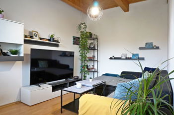 Obývací pokoj - Prodej bytu 3+1 v osobním vlastnictví 60 m², Rosice