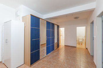 Prodej bytu 2+kk v osobním vlastnictví 68 m², Praha 9 - Čakovice
