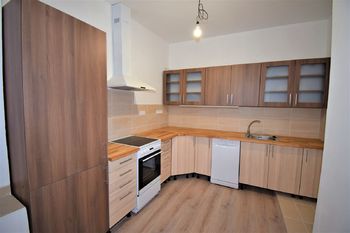 Kuchyně - Pronájem bytu 1+kk v osobním vlastnictví 55 m², Písek 