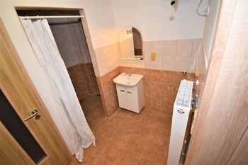 Koupelna - Pronájem bytu 1+kk v osobním vlastnictví 55 m², Písek