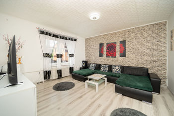 Prodej nájemního domu 324 m², Trmice