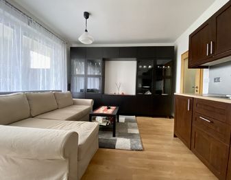 Pronájem bytu 1+1 v osobním vlastnictví 35 m², Praha 10 - Vršovice