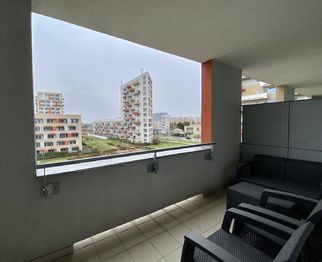 Pronájem bytu 1+kk v osobním vlastnictví 36 m², Praha 10 - Horní Měcholupy