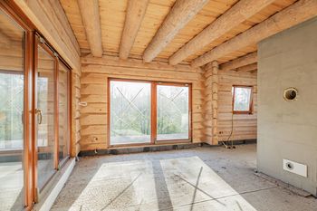 Obývací prostor u kuchyně. - Prodej domu 147 m², Kunžak