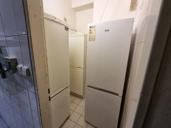 Pronájem obchodních prostor 136 m², Praha 5 - Motol