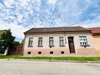 Prodej domu 160 m², Vracov