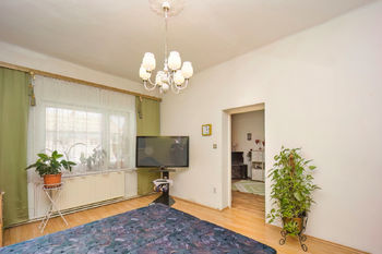 Přízemí - Ložnice (Byt 2+1) - Prodej domu 195 m², Olomouc