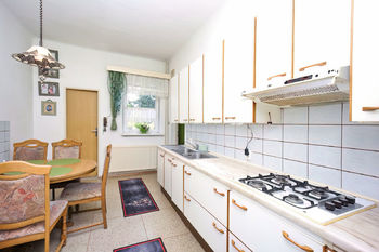 Přízemí - Kuchyň ( Byt 2+1) - Prodej domu 195 m², Olomouc 