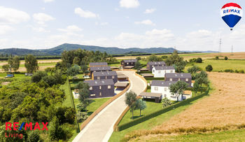 Prodej pozemku 9245 m², Česká Lípa