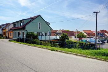 Prodej domu 1200 m², Lomnice