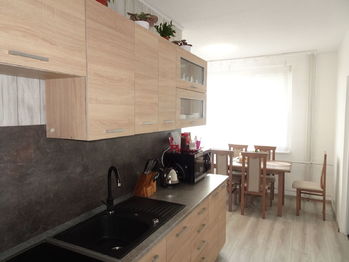 Prodej bytu 3+1 v osobním vlastnictví 74 m², Hodonice