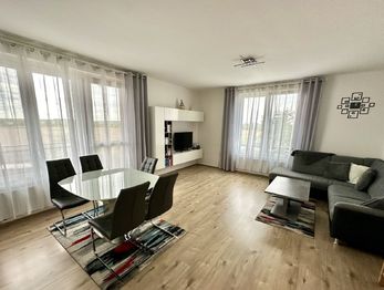 Prodej bytu 2+kk v osobním vlastnictví 97 m², Praha 9 - Hloubětín