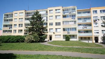 Prodej bytu 3+kk v osobním vlastnictví 62 m², Praha 4 - Cholupice