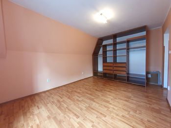 ložnice - Prodej bytu 3+1 v osobním vlastnictví 102 m², Chrastava