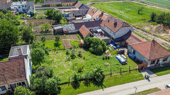 Prodej pozemku 600 m², Domanín