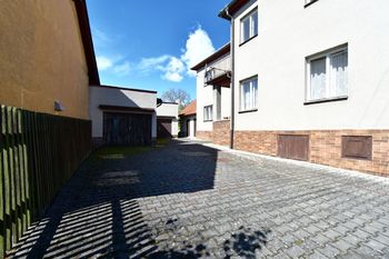 Prodej domu 176 m², Bzová