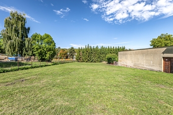 Prodej pozemku 1449 m², Kladno