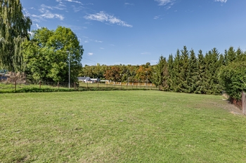 Prodej pozemku 1449 m², Kladno
