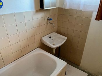 Koupelna - Prodej chaty / chalupy 85 m², Svojetice