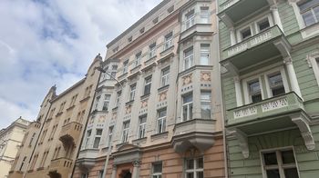 Prodej bytu 3+1 v osobním vlastnictví 95 m², Praha 3 - Vinohrady