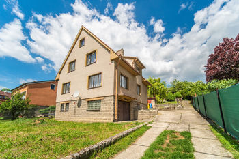 Prodej domu 234 m², Vráž