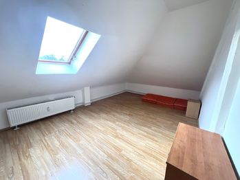 Pronájem bytu 1+1 v osobním vlastnictví 43 m², Milovice