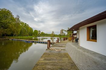 Prodej restaurace 500 m², Hrdějovice