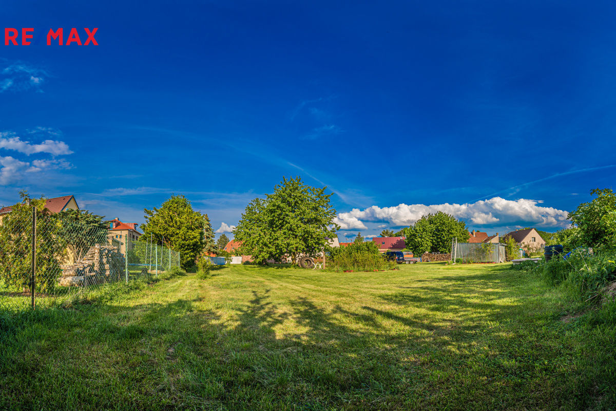 Prodej pozemku, 1176 m2, Jeneč