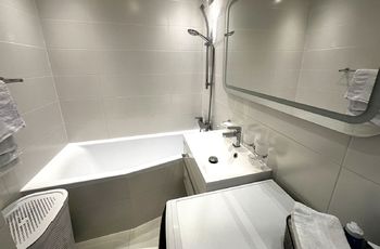 Prodej bytu 4+1 v osobním vlastnictví 95 m², Praha 6 - Řepy