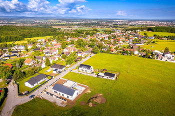 Prodej pozemku 1430 m², Staré Hodějovice