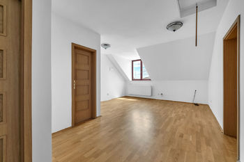 Prodej domu 175 m², Bořanovice